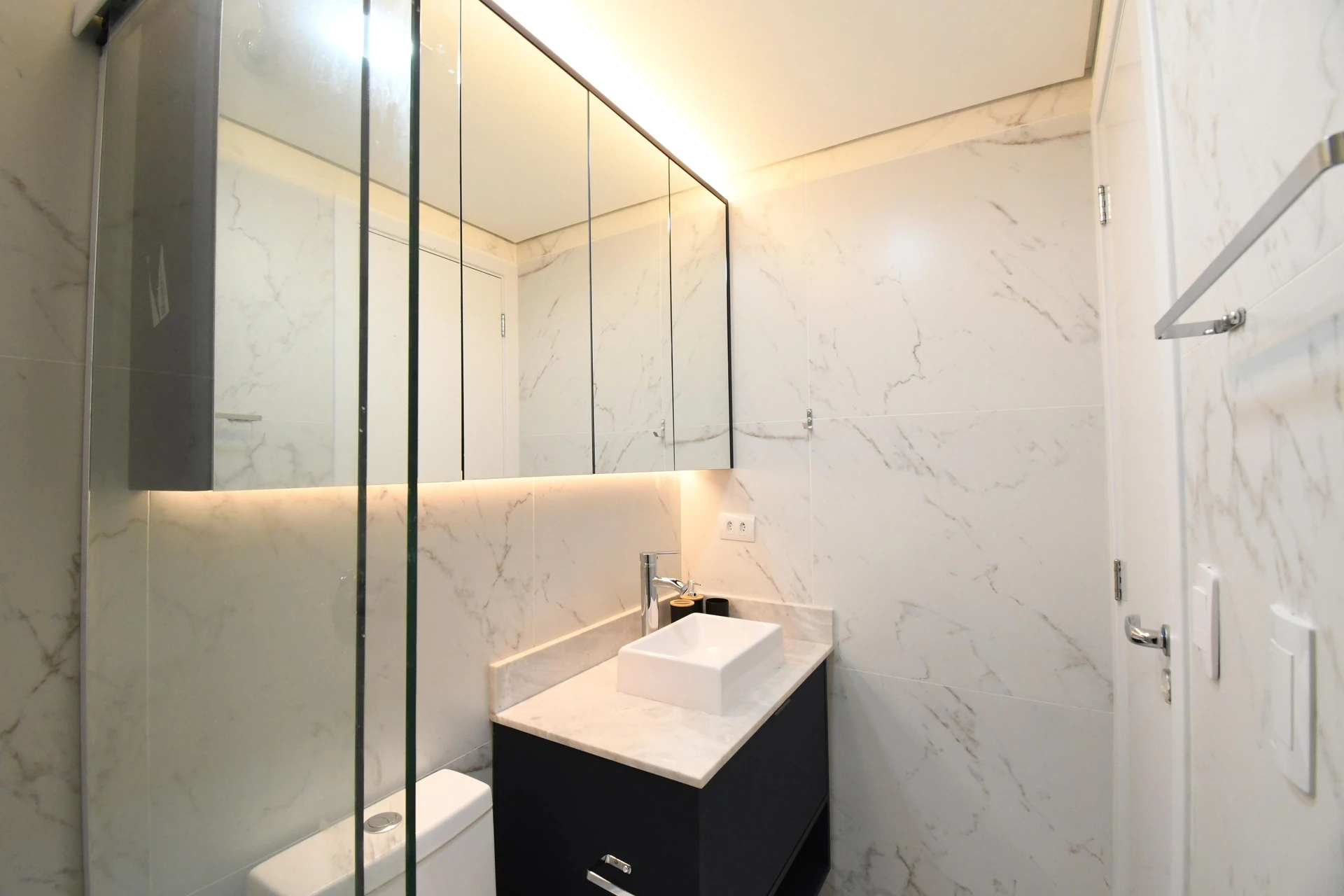 Furnished apartment, 47 m², with a washing machine — photo 17