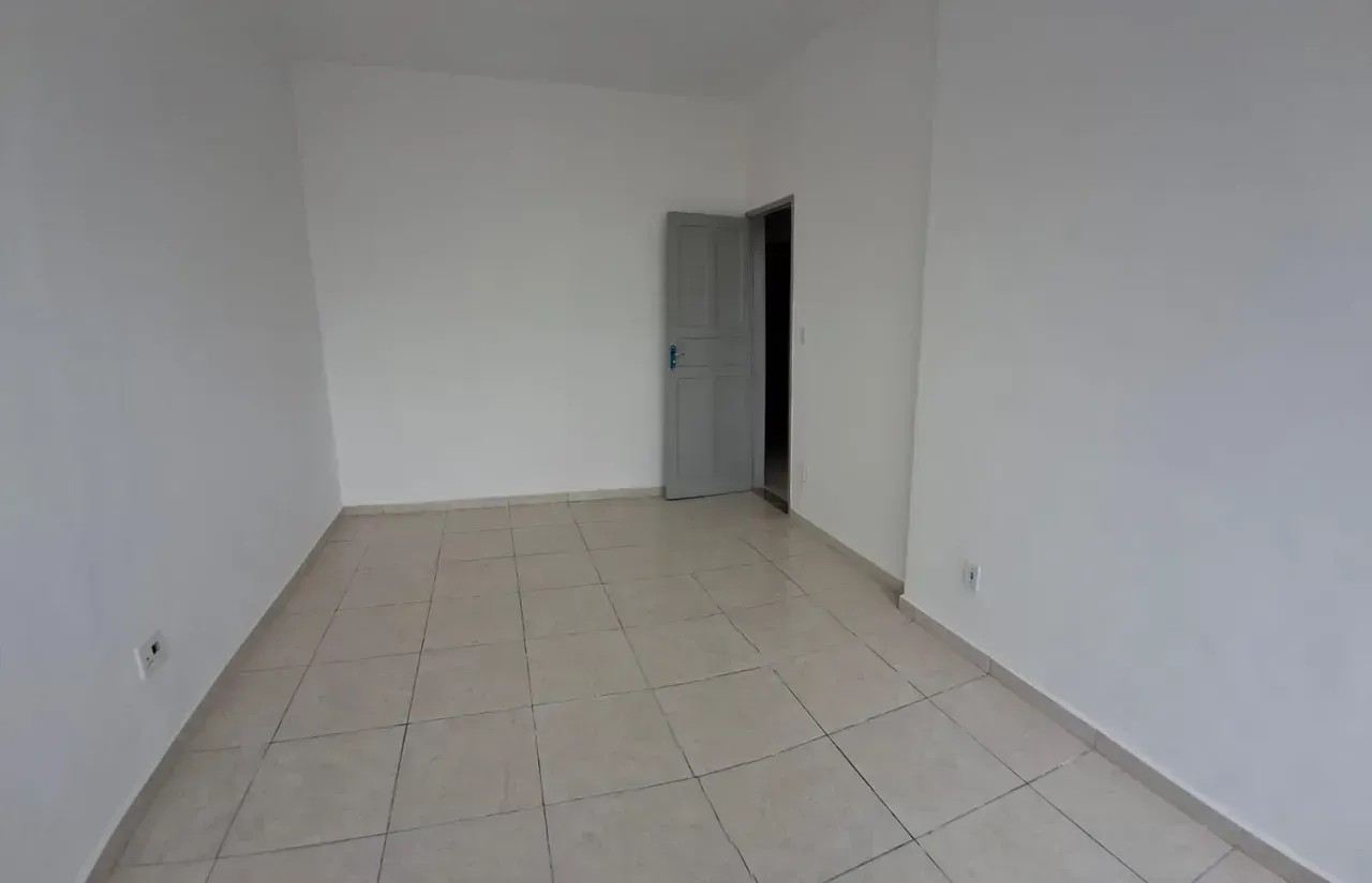 2-bedroom apartment with 1 bathroom, no parking — photo 19