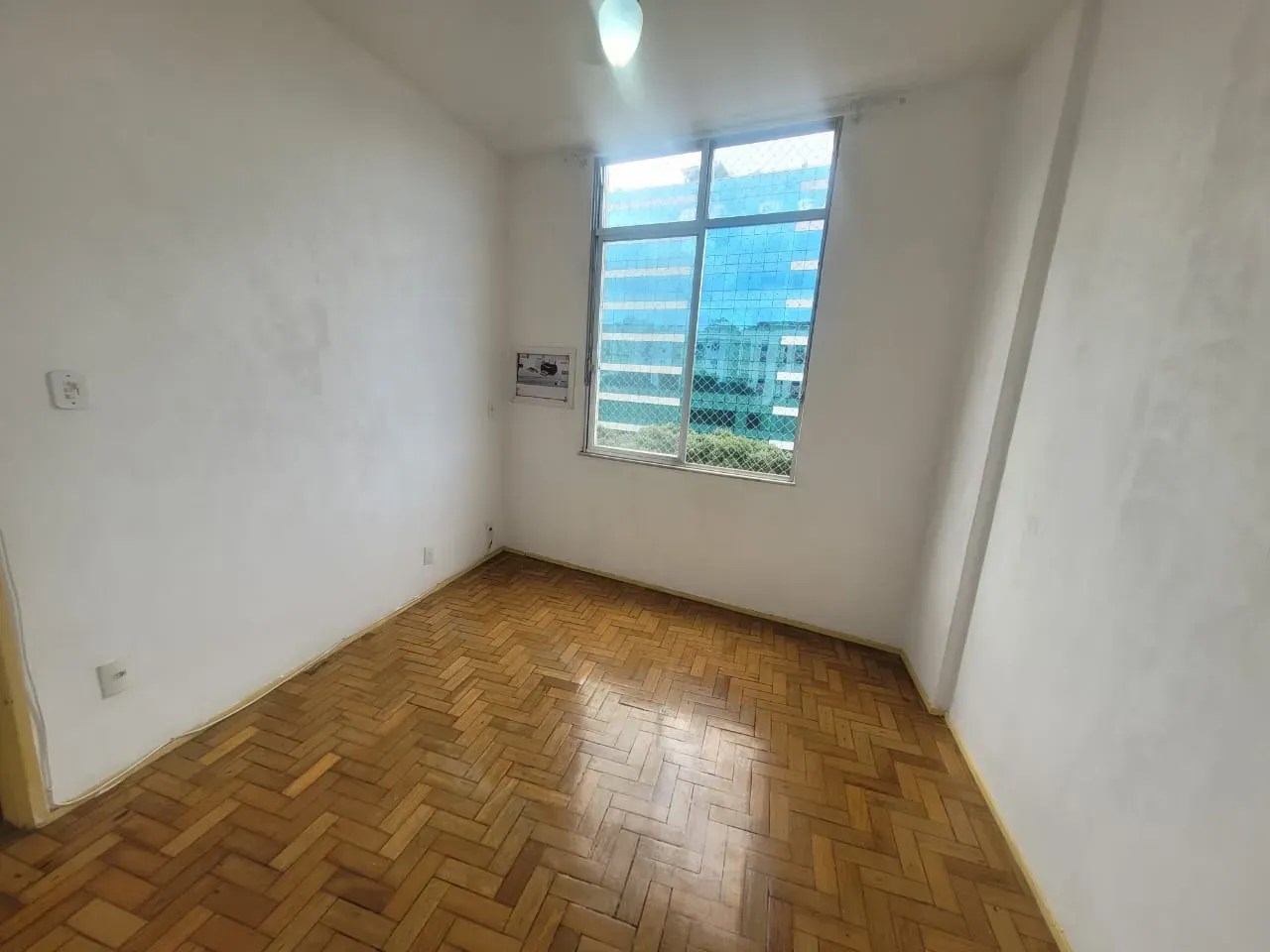 Apartment, 32 m², with wood or laminate floors — photo 14