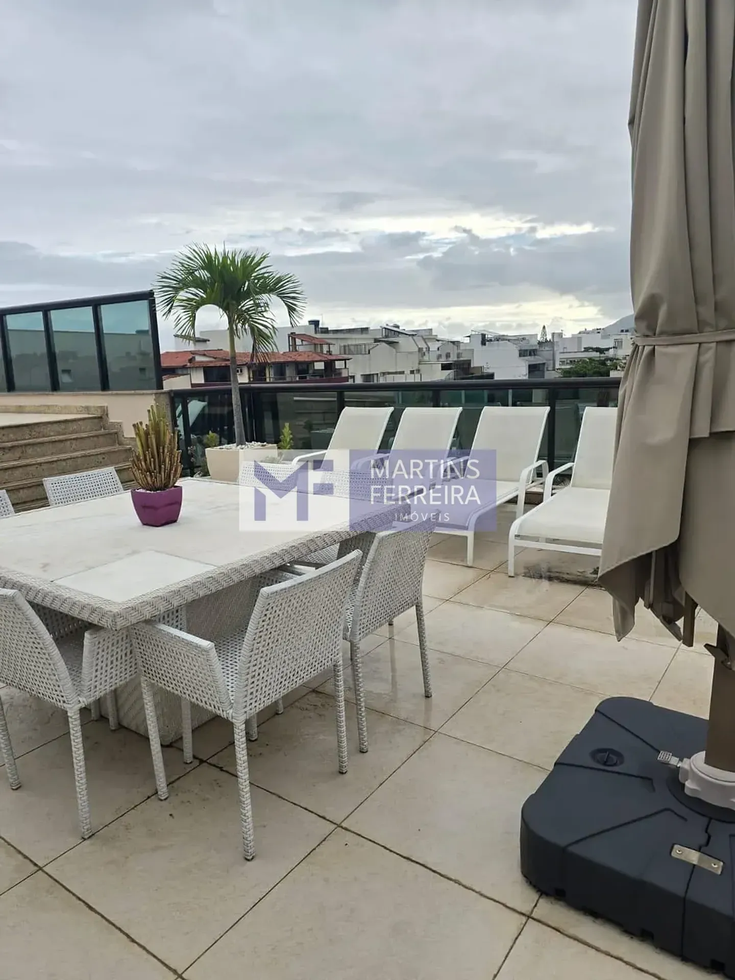 Unfurnished penthouse apartment with 4 bedrooms — photo 31