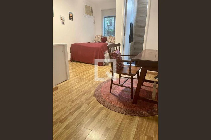 Furnished apartment, 492 m², with a glass-enclosed balcony — photo 32