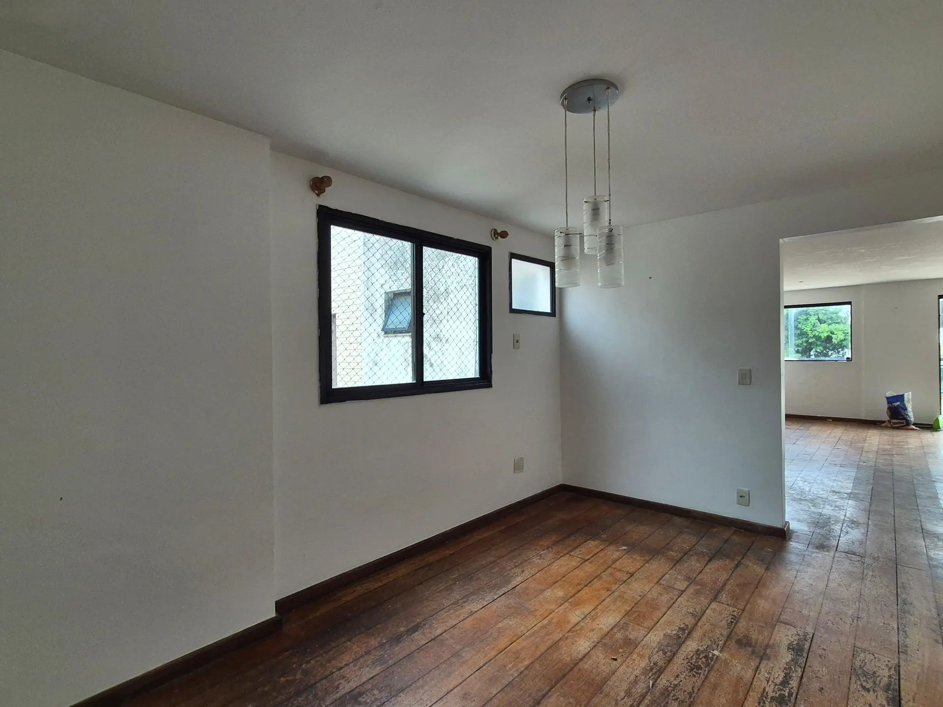 Rental apartment with 4 bedrooms and 3 en-suite baths — photo 11