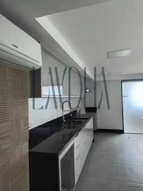 Apartment with 3 bedrooms and 3 bathrooms — photo 10