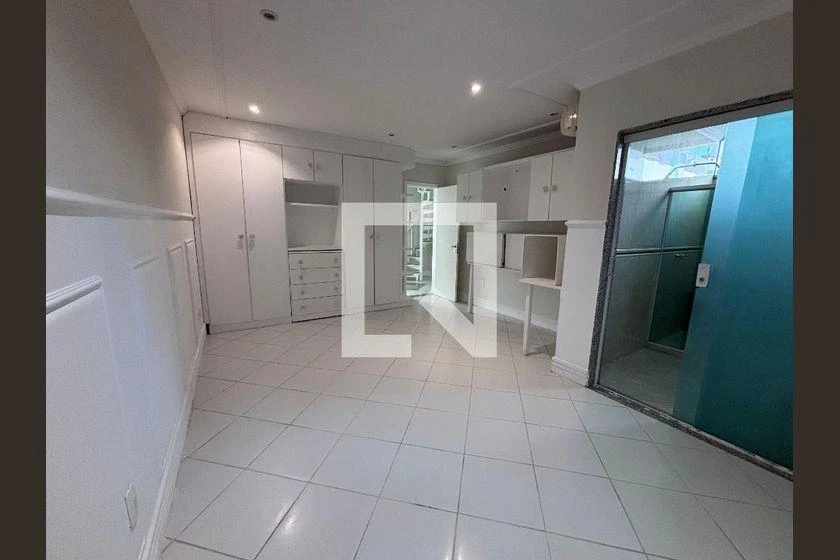 Casa em condomínio com 6 quartos e jardim privativo — photo 41