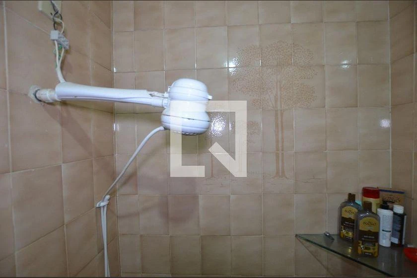 Furnished 231 m² house with 3 bedrooms and a balcony — photo 37