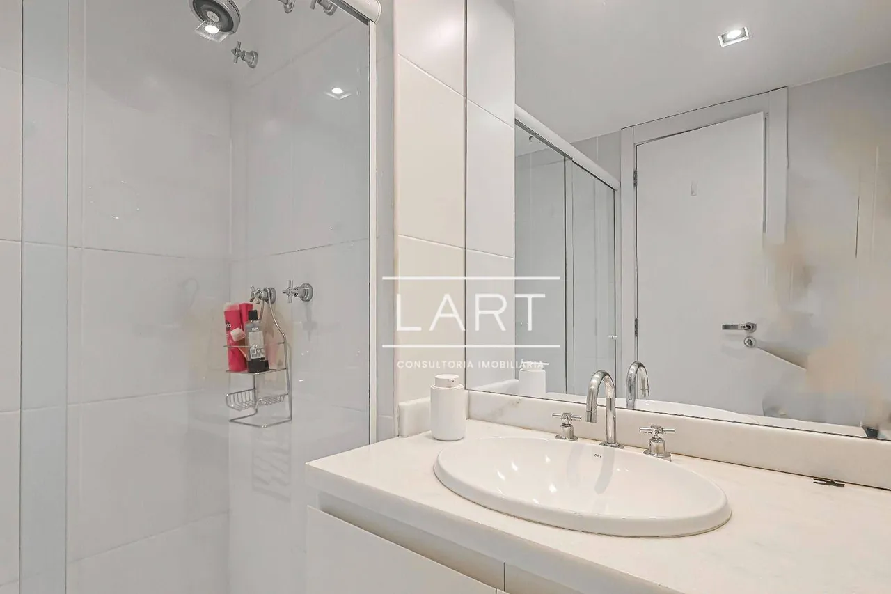 Furnished 74 m² apartment with 2 bedrooms and open kitchen — photo 14