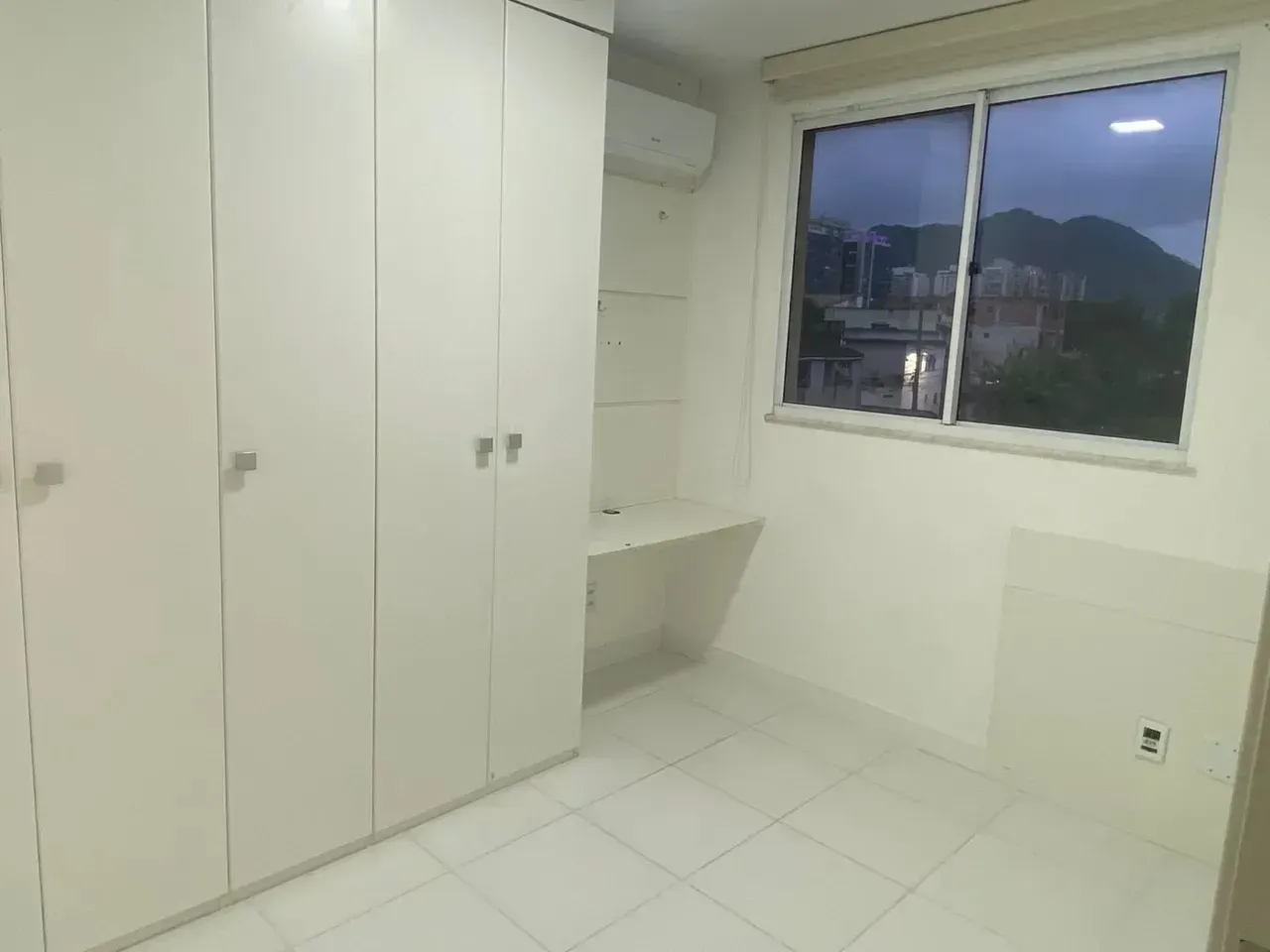 3-bedroom apartment with a mountain view in Rio de Janeiro — photo 6