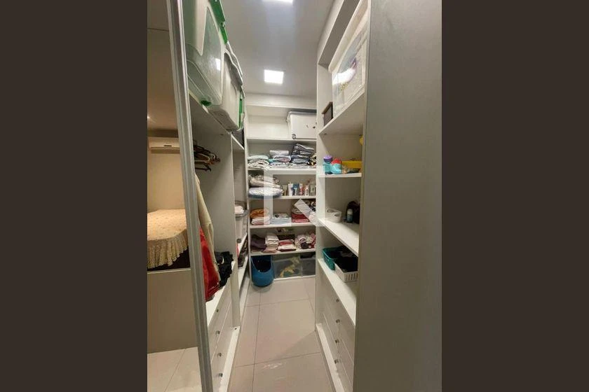 Apartamento mobiliado com 3 quartos e 280 m² — photo 23