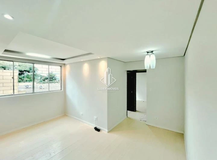 Apartment with a separate kitchen and 2 bedrooms — photo 3