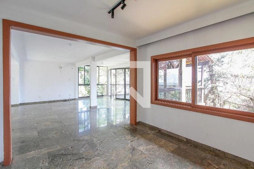 5-bedroom house with a private pool in Rio de Janeiro — photo 22