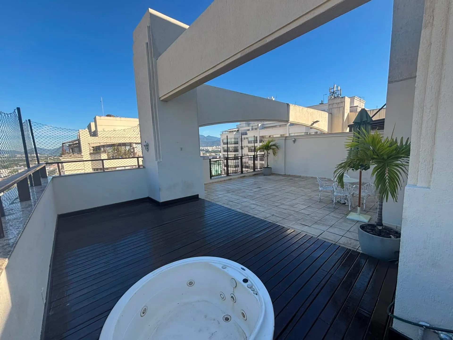 Furnished apartment with 3 bedrooms and 3 bathrooms — photo 4