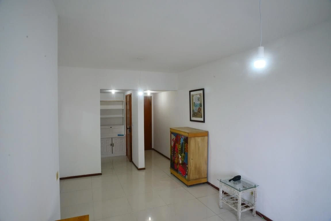 Furnished 2-bedroom apartment with a balcony — photo 16