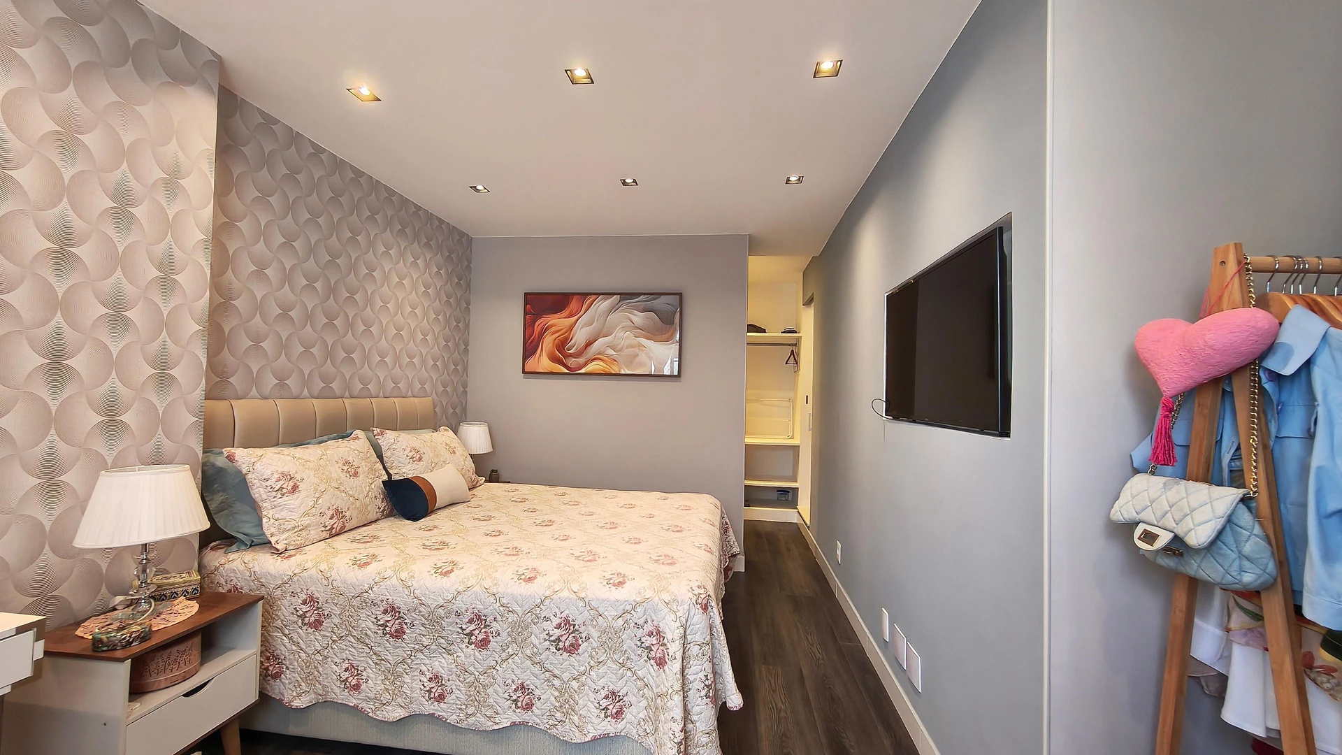 Apartamento mobiliado com 3 suítes e varanda com churrasqueira — photo 16