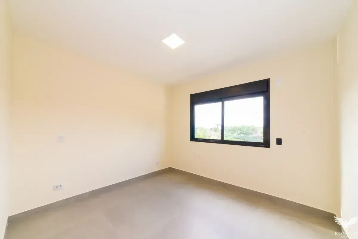Two-story house with 230 m² and 3 bedrooms, 1 suite — photo 10