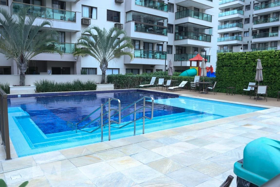 Furnished 2-bedroom apartment with 2 bathrooms and parking — photo 30