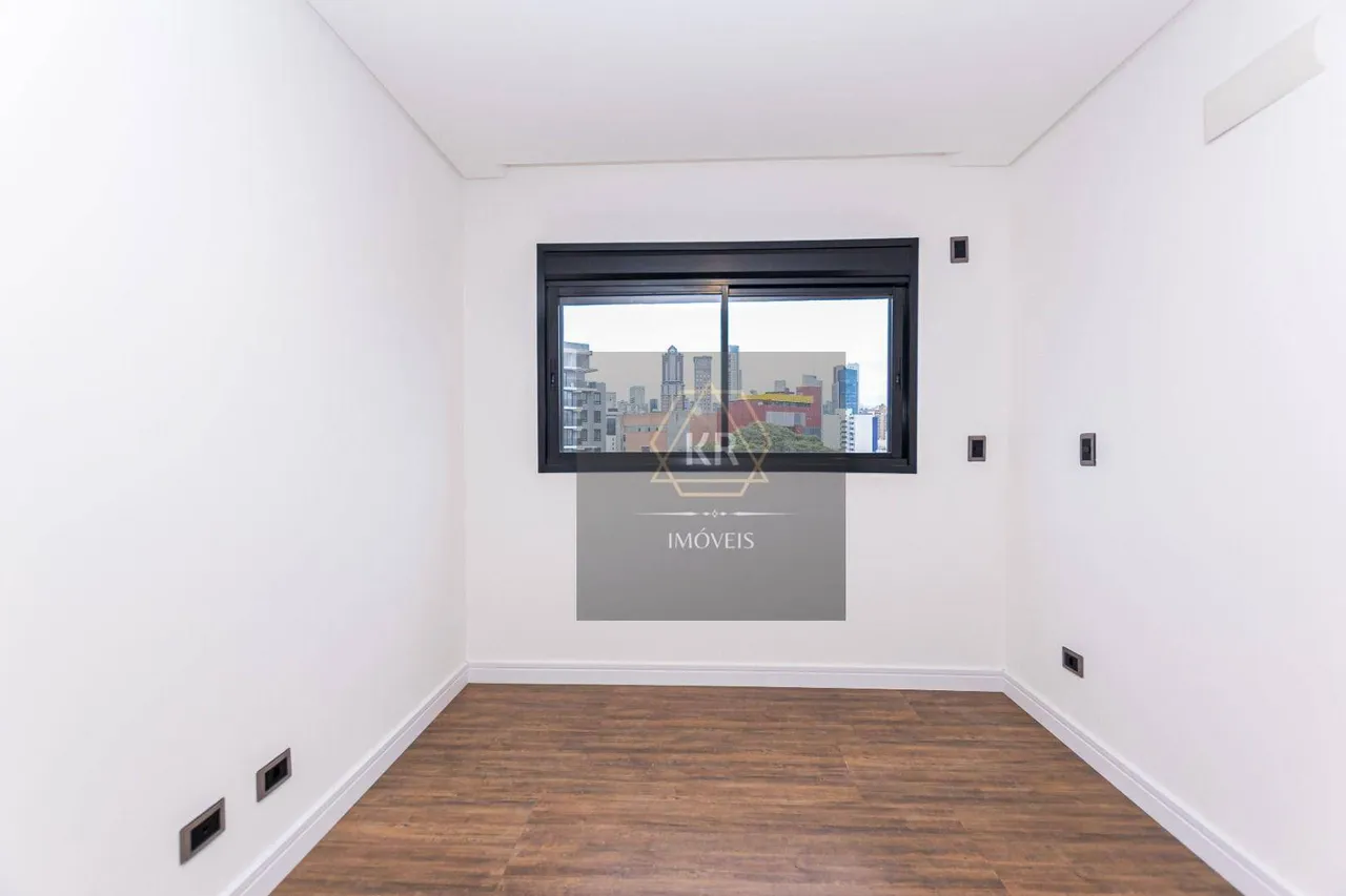 3-bedroom apartment with a private BBQ area — photo 19