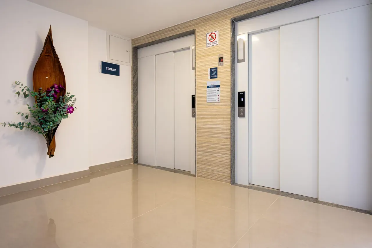 Apartamento de 38 m² com secadora e varanda envidraçada — photo 16