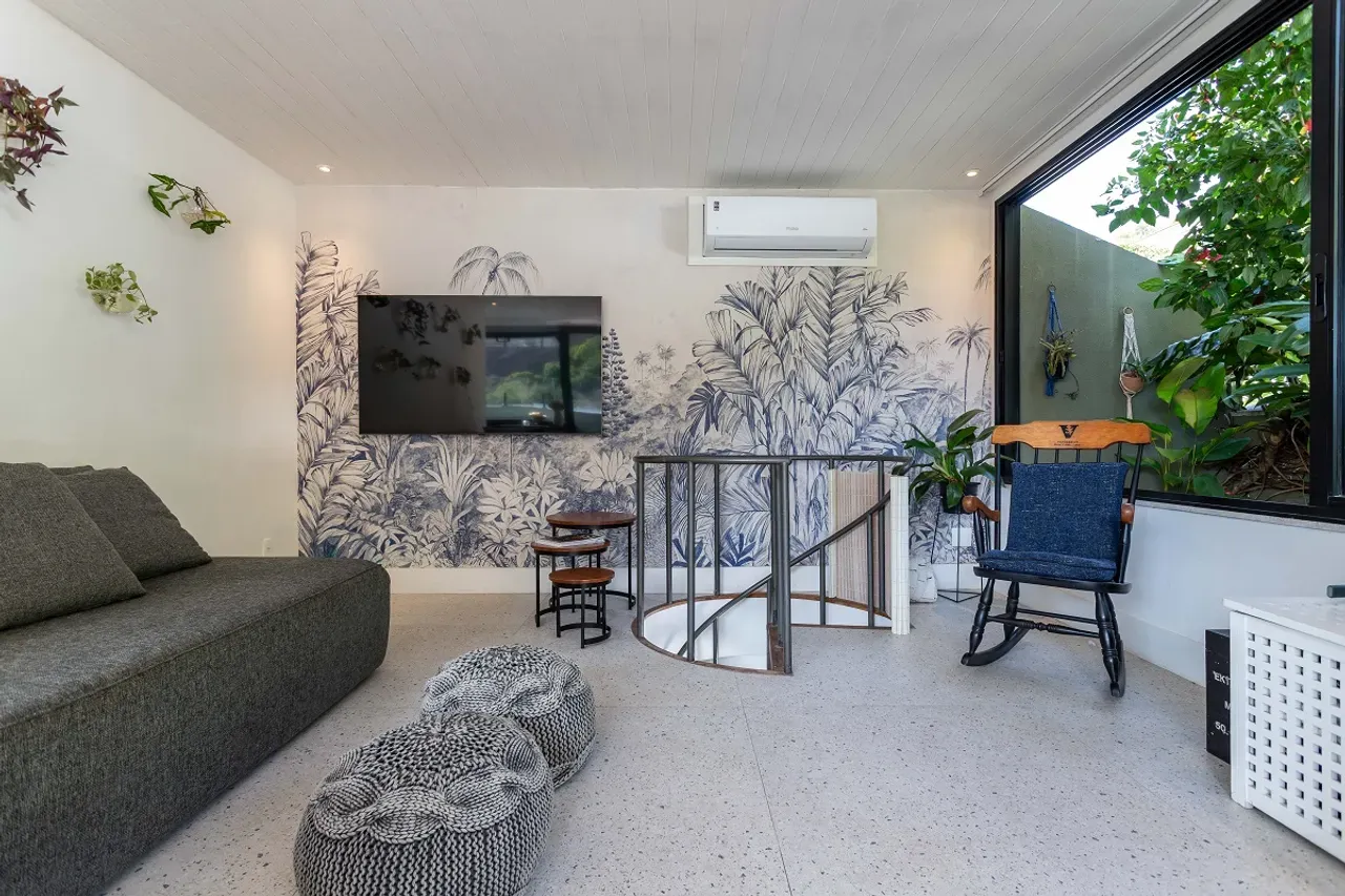 120 m² apartment with 2 bedrooms, 2 baths and a terrace — photo 37