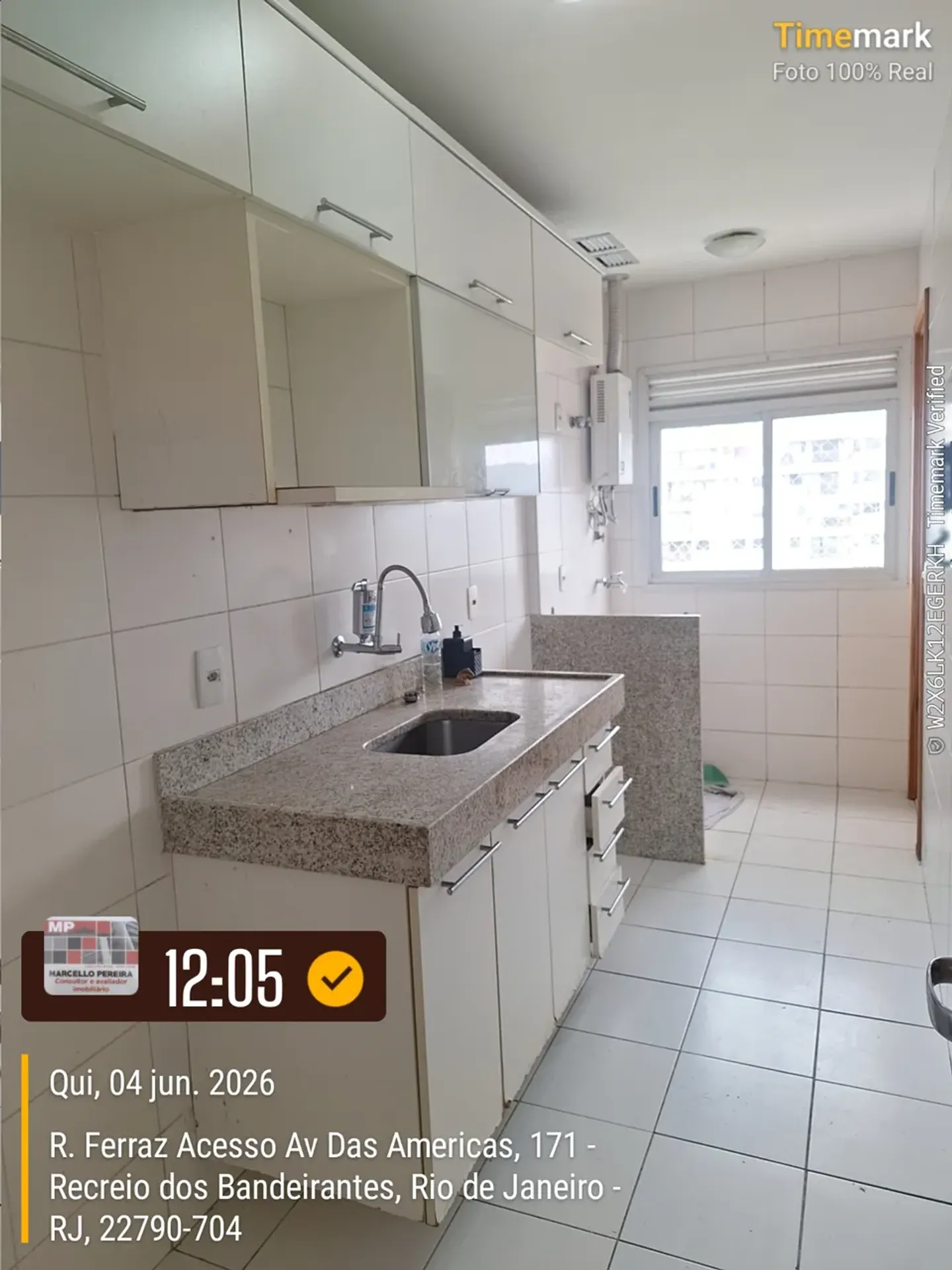 Furnished duplex penthouse with balcony and built-in grill — photo 39