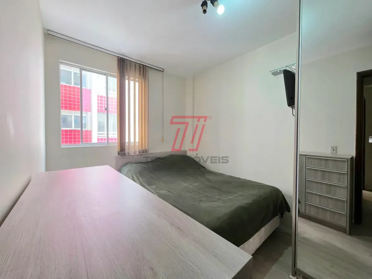 Apartamento amueblado con 2 dormitorios 1 baño y 48 m² — photo 3