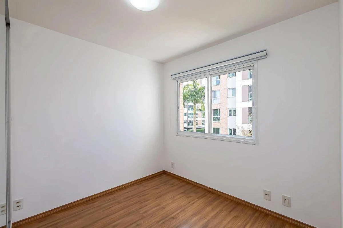Apartamento de 3 quartos com varanda envidraçada — photo 28