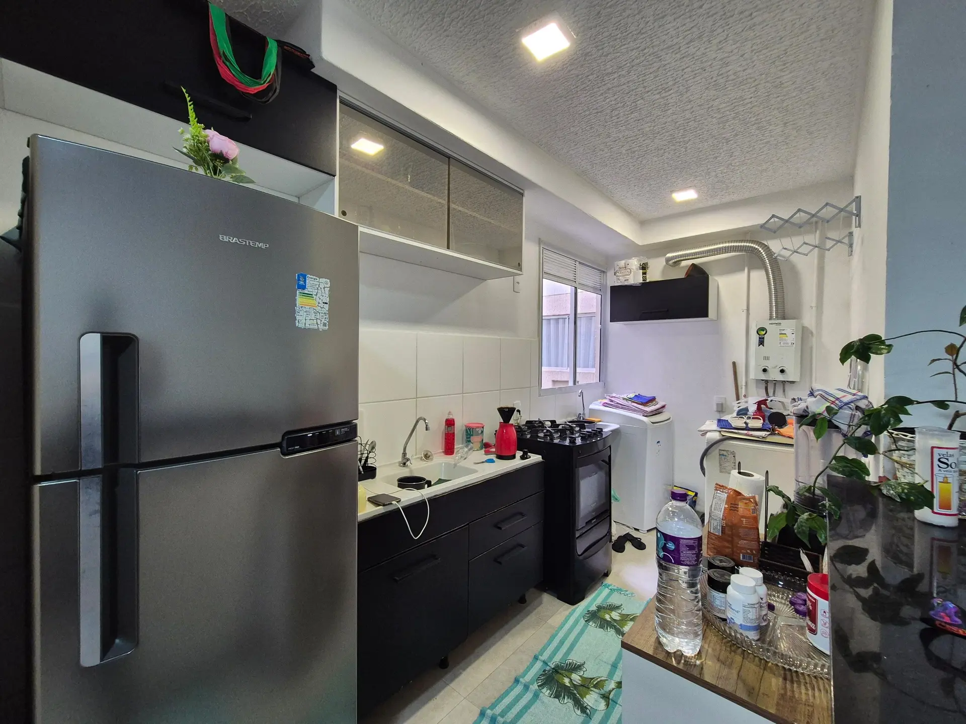 Furnished 2-bedroom apartment with open-plan kitchen — photo 21
