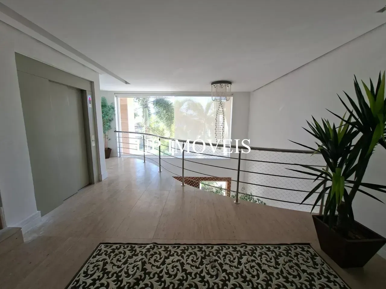 Apartment with 5 bedrooms and 5 parking spots, floor-to-ceiling windows — photo 27