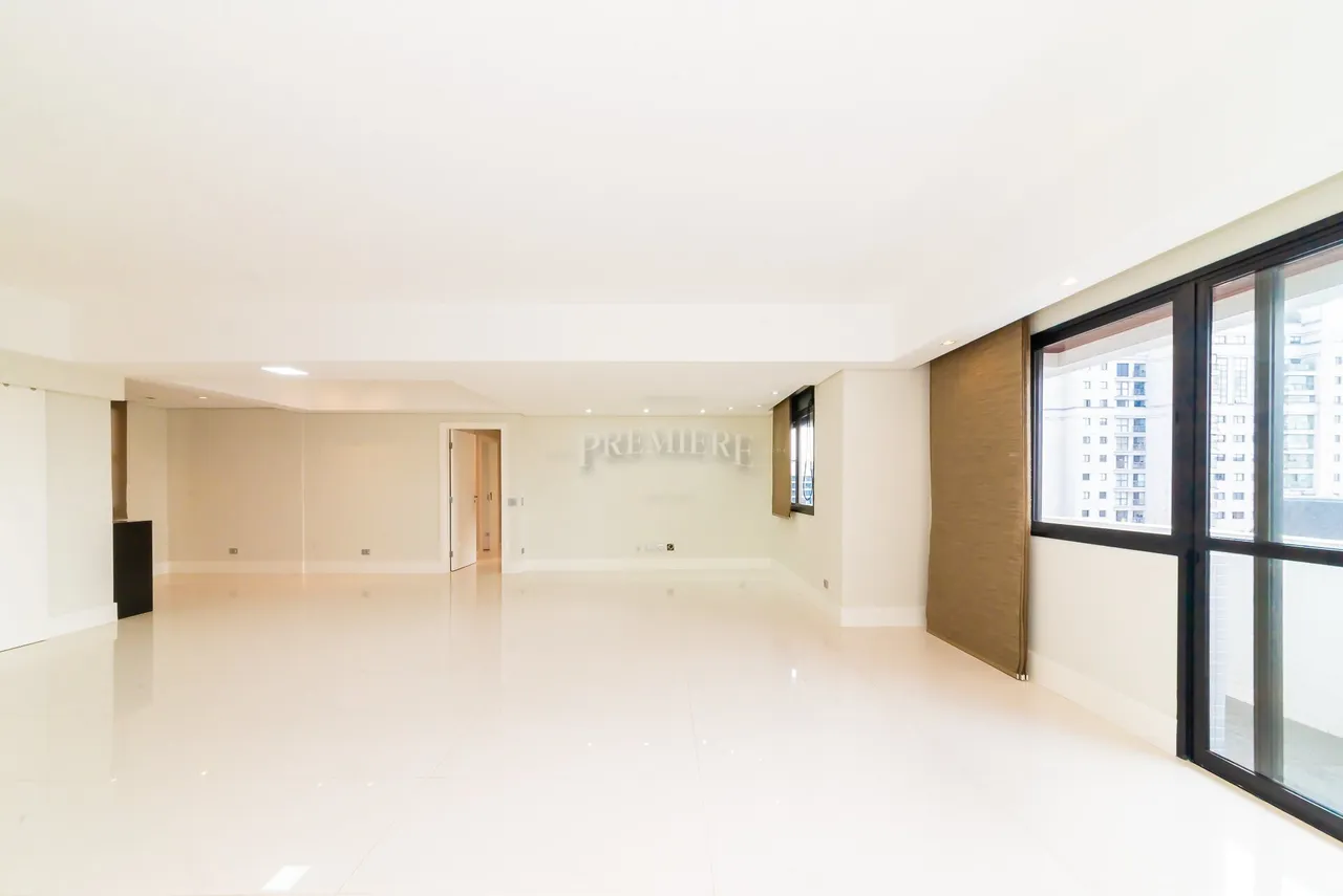 Apartamento de 3 suítes com 265 m² e 2 vagas — photo 4