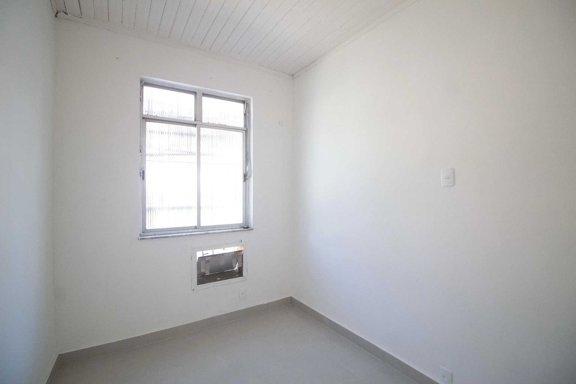 2-bedroom house with 1 bathroom, no parking; pets allowed — photo 25