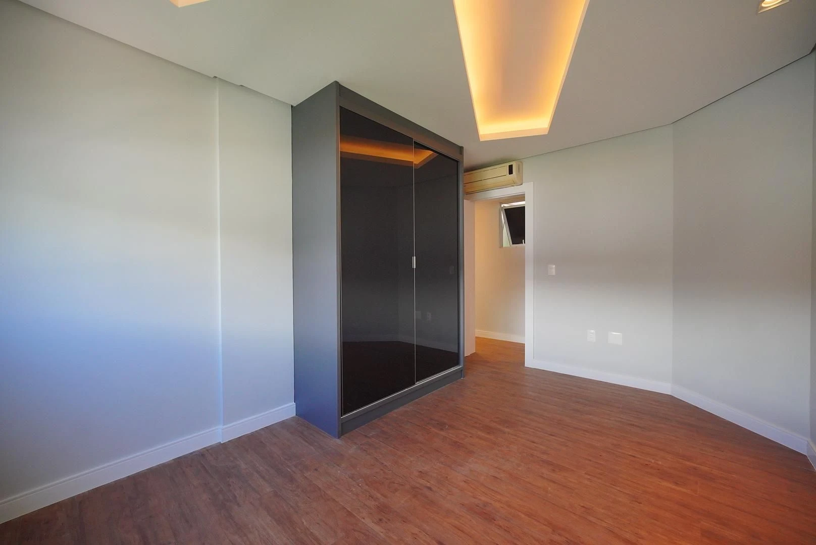 205 m² apartment with a private pool and a jacuzzi — photo 15