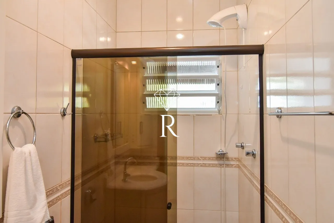 Casa tipo sítio con 4 dormitorios y 6 plazas de aparcamiento — photo 89