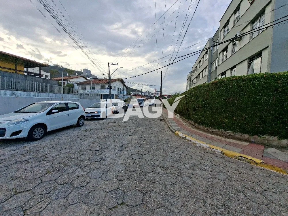 Затишна мебльована квартира з 2 спальнями 48 м² — photo 28
