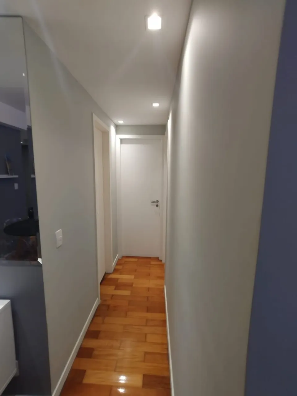 Furnished 2-bedroom apartment with a balcony — photo 19