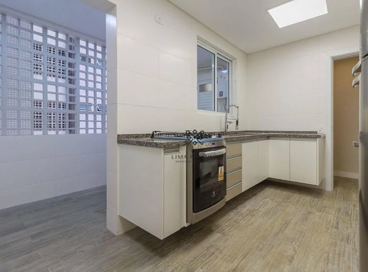 3-bedroom apartment with a closed kitchen and suite — photo 7