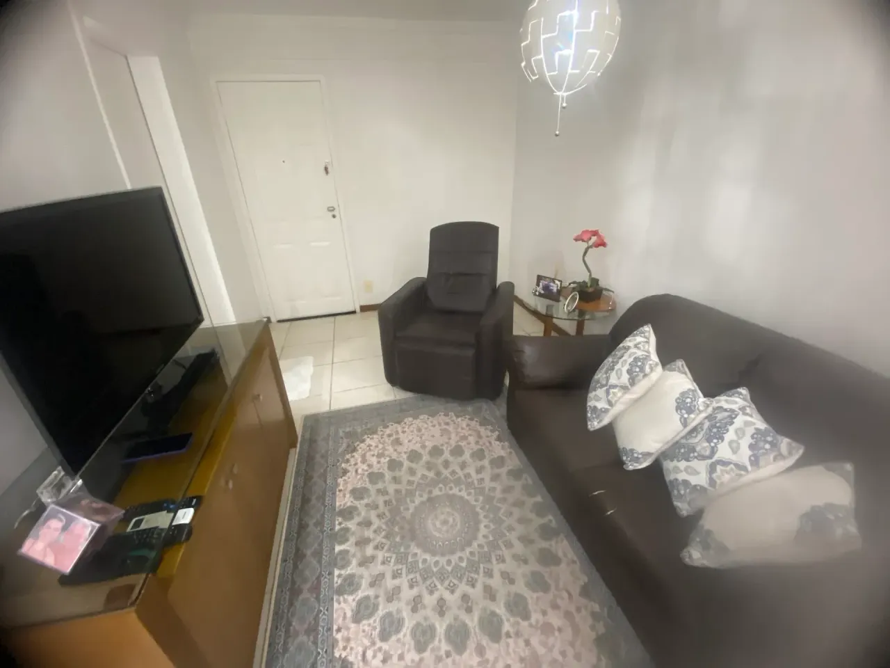 Furnished apartment with 2 bedrooms and balcony — photo 12