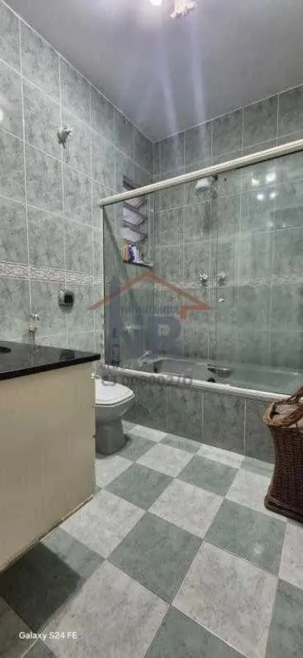 Furnished 4-bedroom house with a gas stove — photo 10