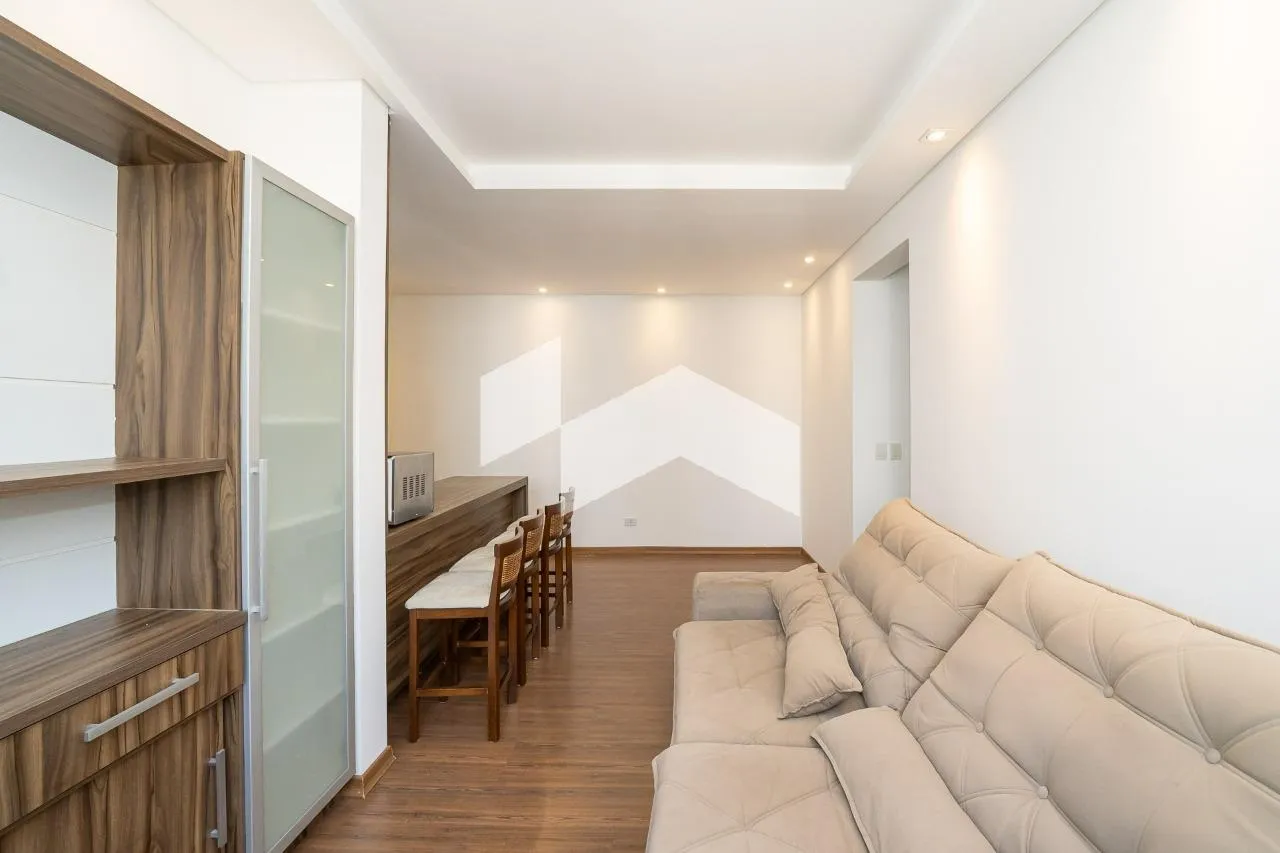 Furnished 2-bedroom apartment with 1 bathroom — photo 6