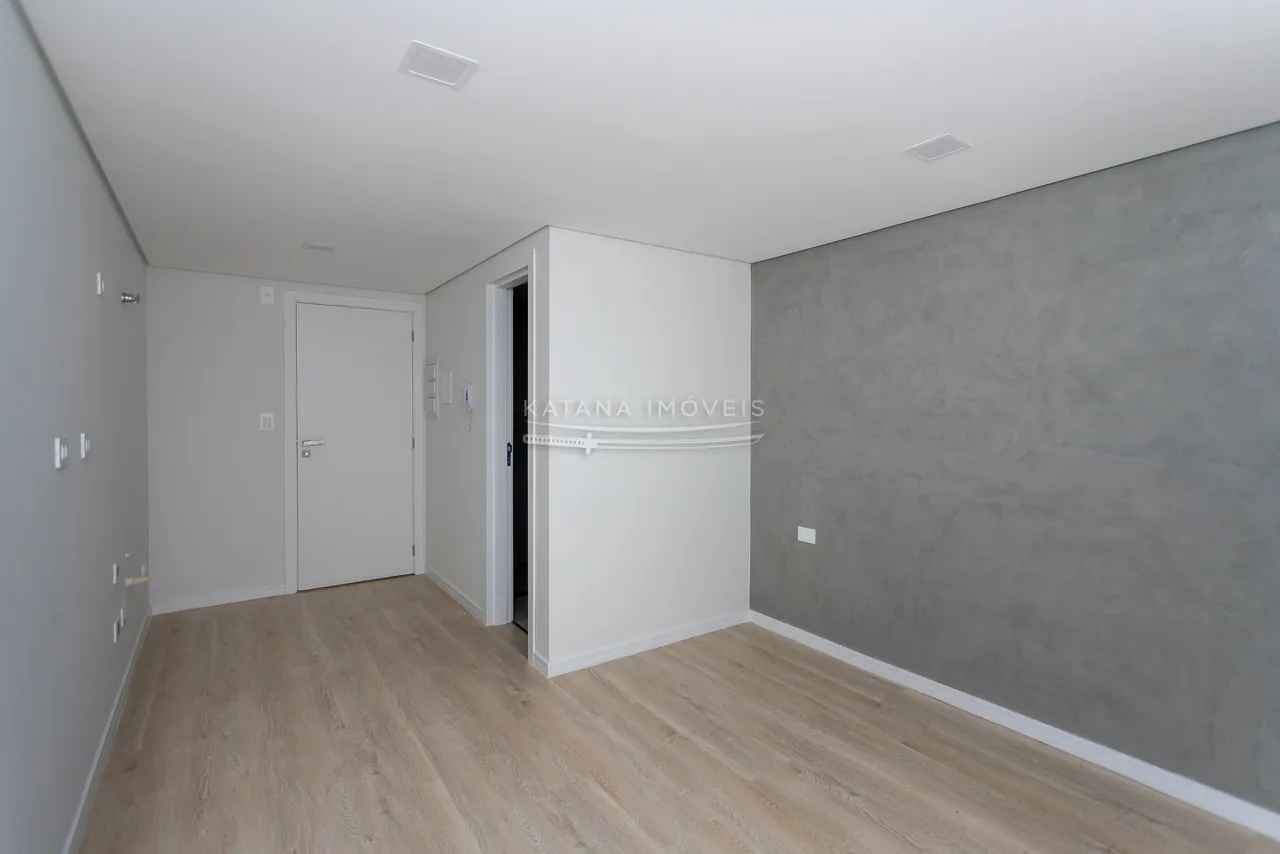 Apartamento de 1 quarto com cozinha compacta e box de vidro — photo 11