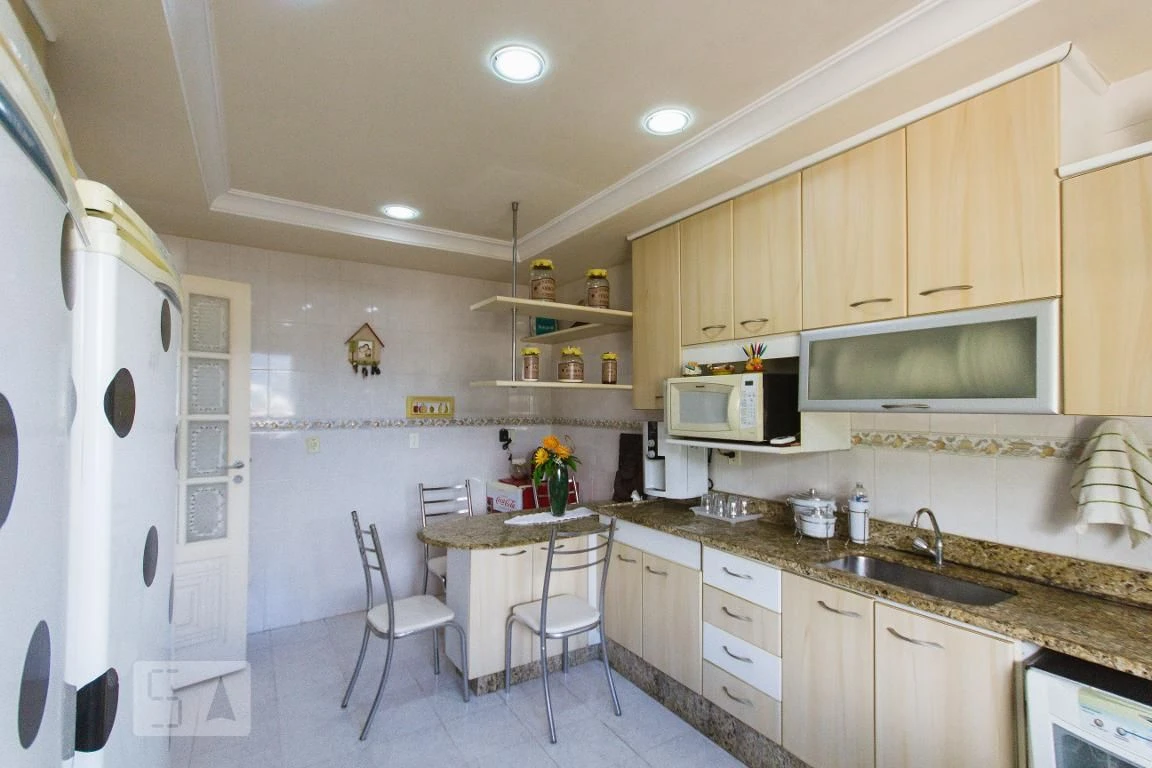 Furnished house with 4 bedrooms and 2 en-suites — photo 24