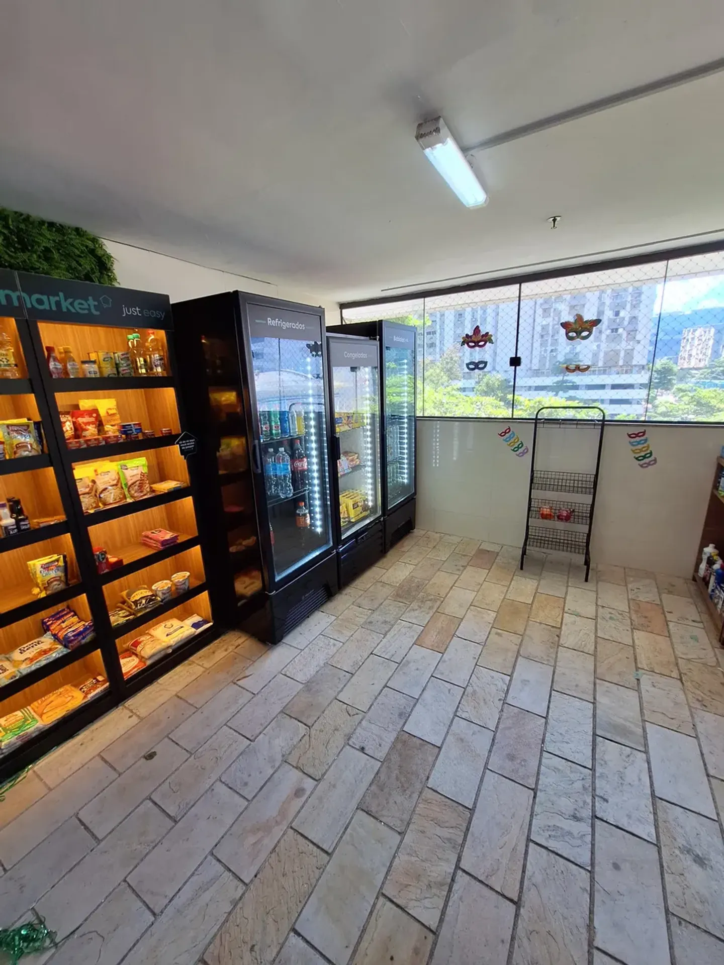 2-bedroom apartment in a building with a gym — photo 34