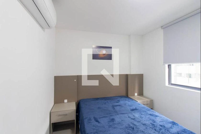 Furnished 1-bedroom apartment with an electric mini-kitchen — photo 18