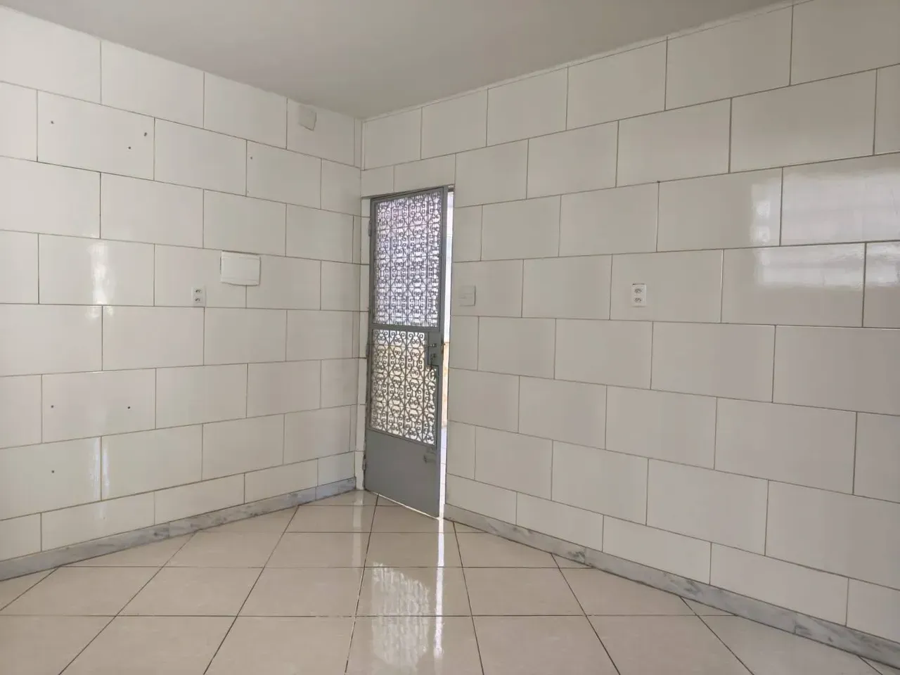Single-story house for rent with 2 bedrooms and 4 parking spots — photo 10