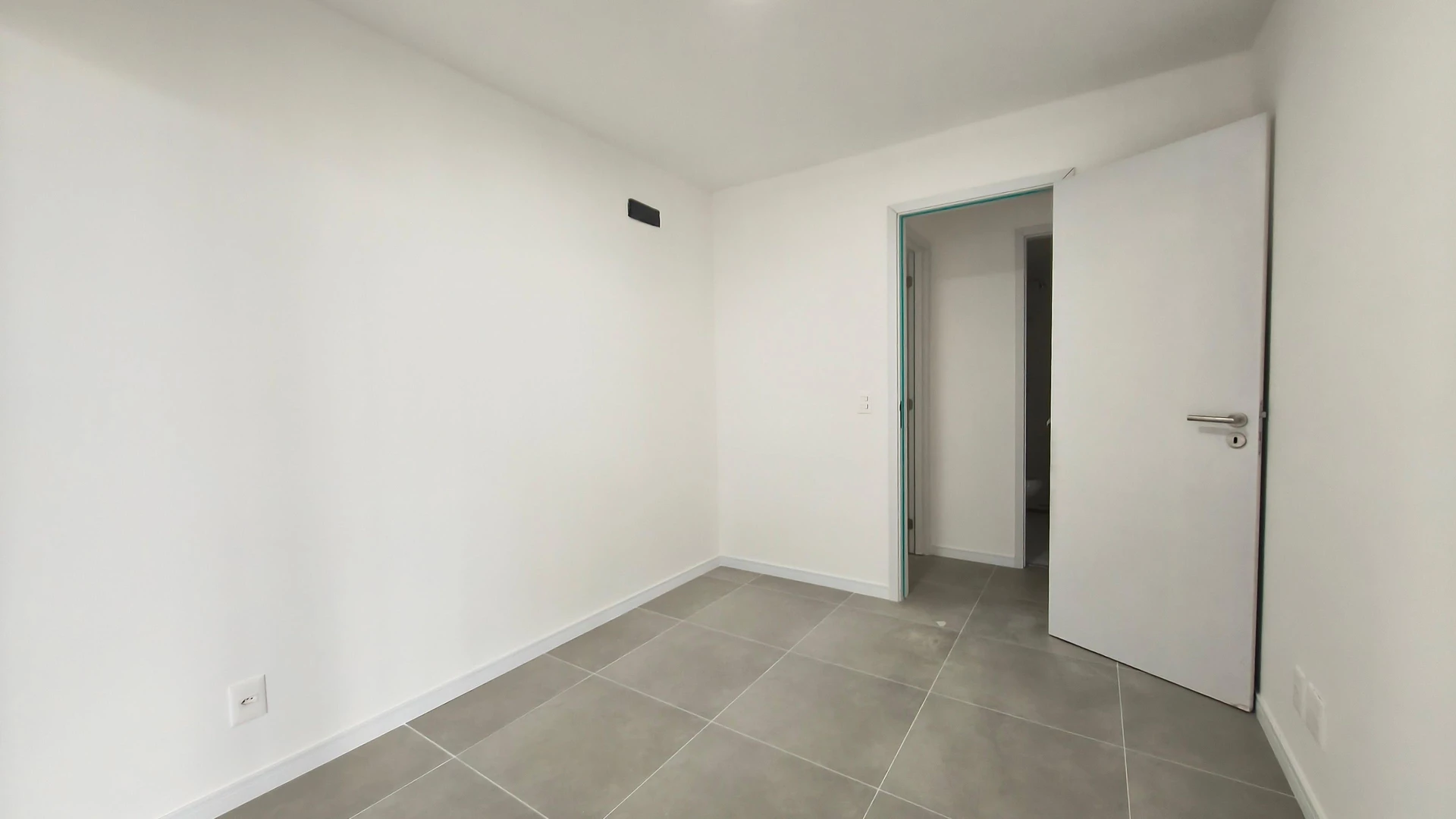 Apartamento com 2 quartos e varanda envidraçada — photo 23