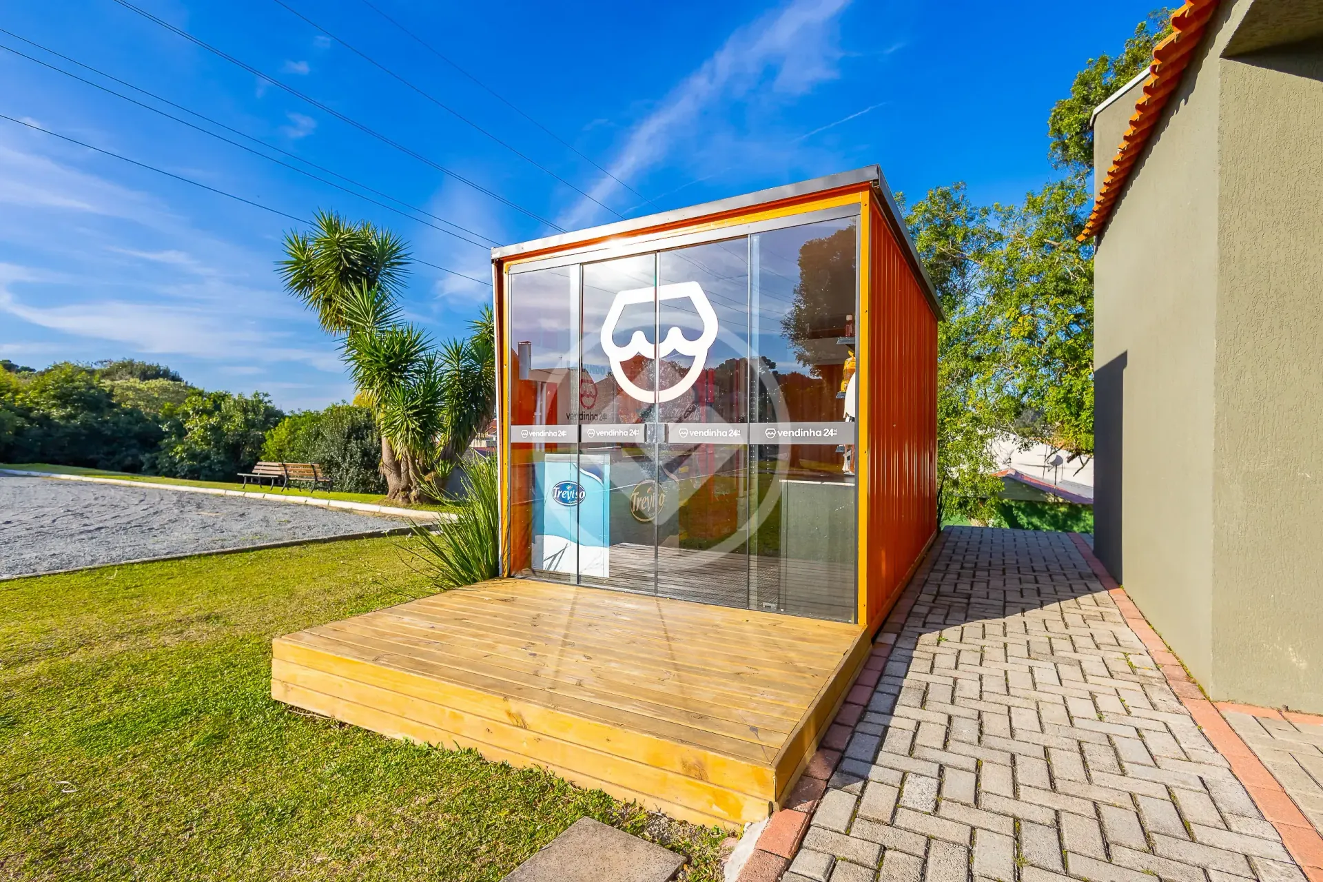 Casa em condomínio com 4 quartos e 270 m² — photo 34