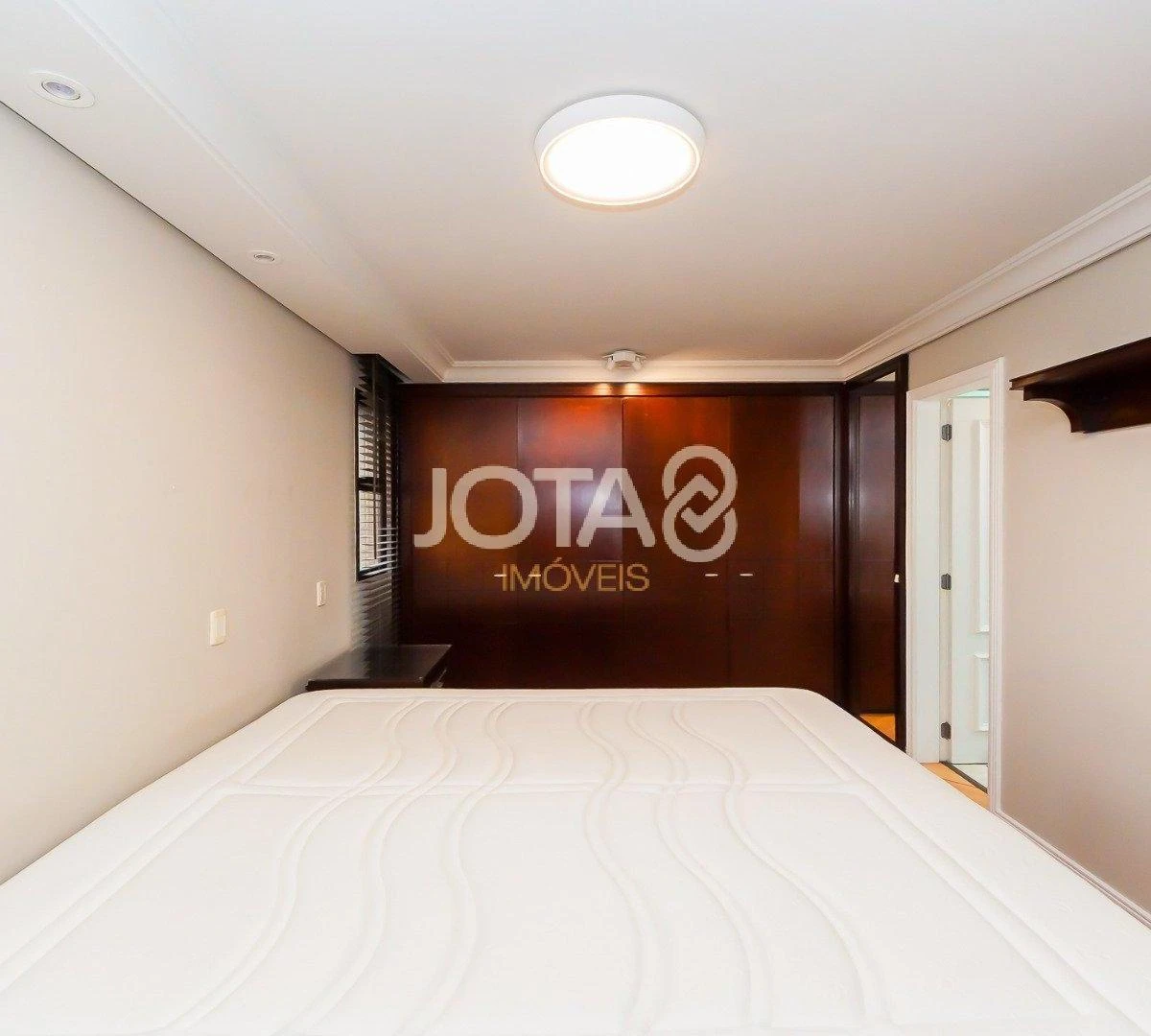 Apartment with 3 bedrooms, 1 en-suite and balcony — photo 14