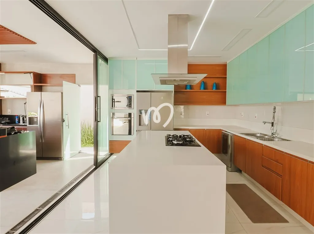 Furnished house with 5 bedrooms and 5 bathrooms — photo 31