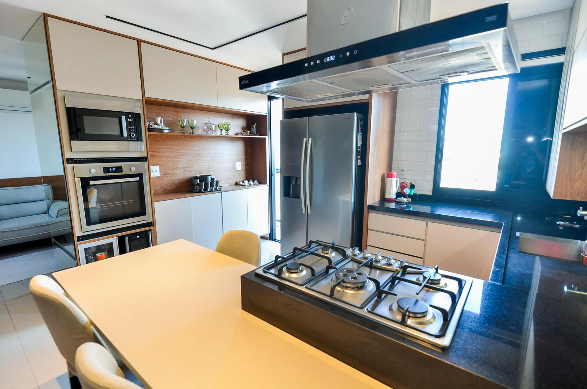 Furnished 3-bedroom apartment with balcony and BBQ grill — photo 52