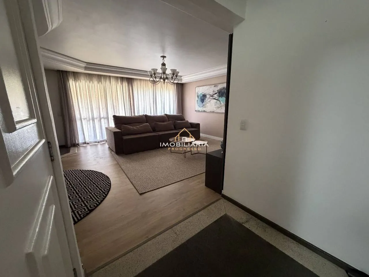3-bedroom apartment with a home office in Curitiba — photo 3
