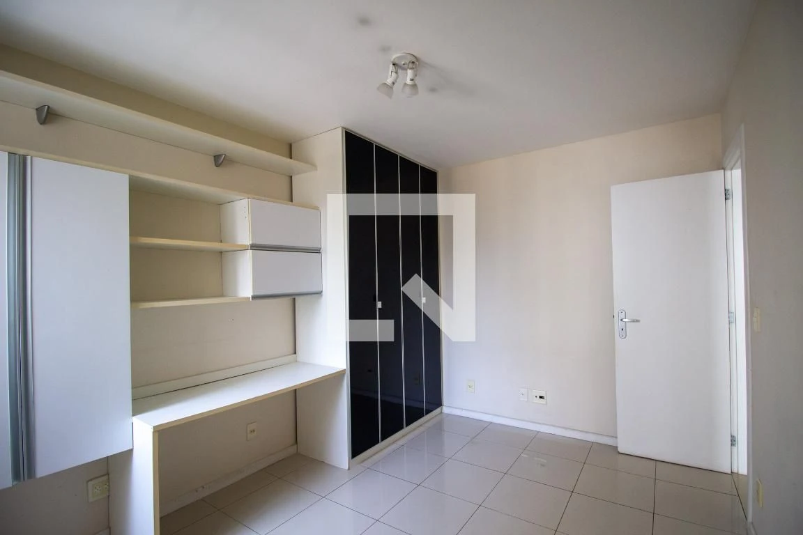 3-bedroom apartment with enclosed kitchen and private garden — photo 18