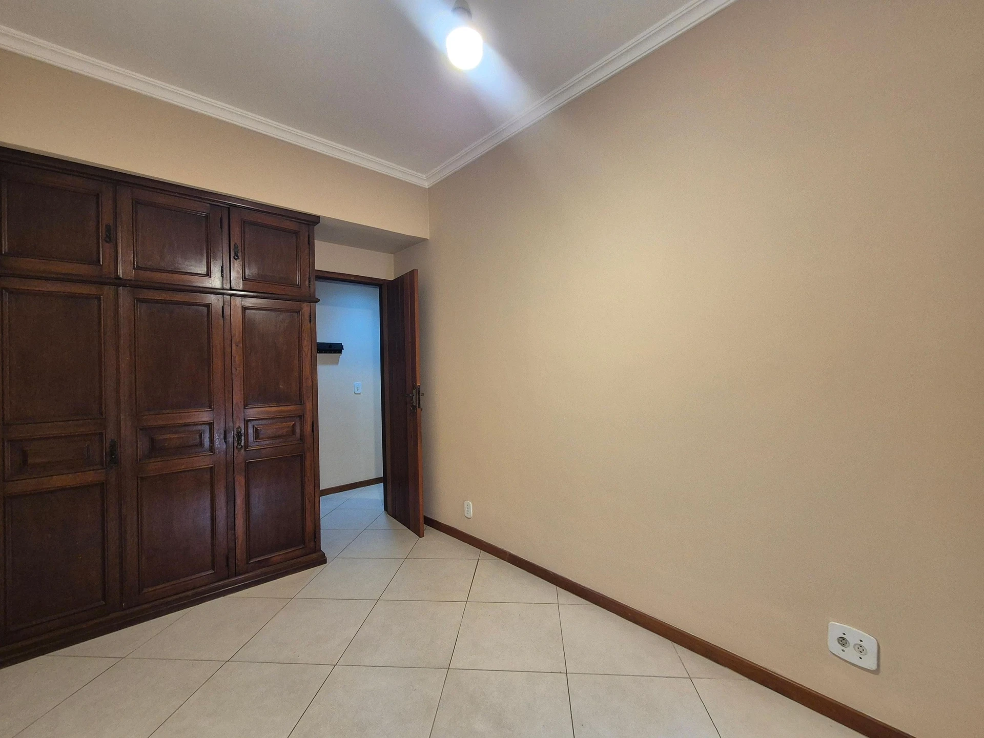 3-bedroom apartment with 1 en-suite and 3 parking spots — photo 31
